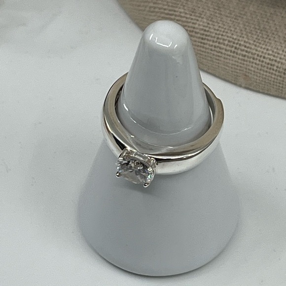 💎 Vintage 925 Sterling Silver Solitaire CZ Ring Size 7 - Picture 14 of 17